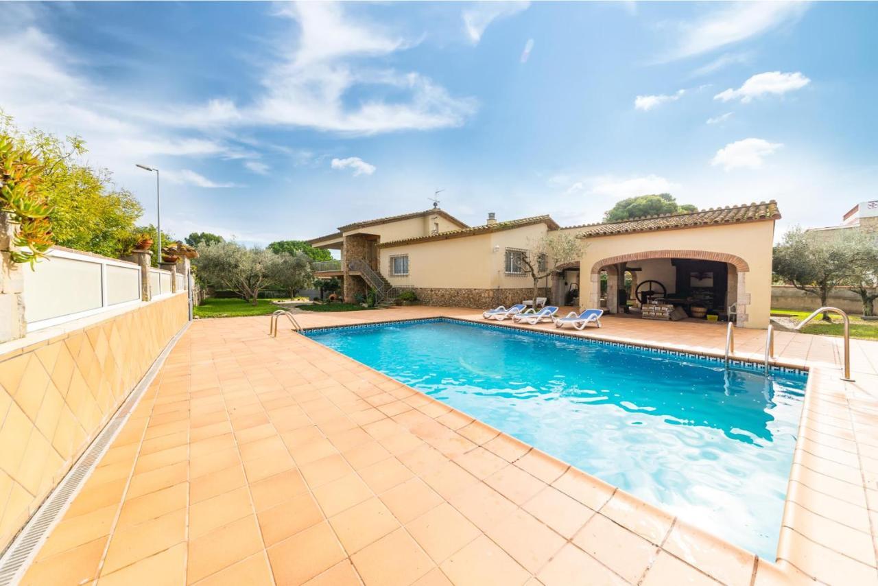 Villa Nuria L' Escala Bagian luar foto